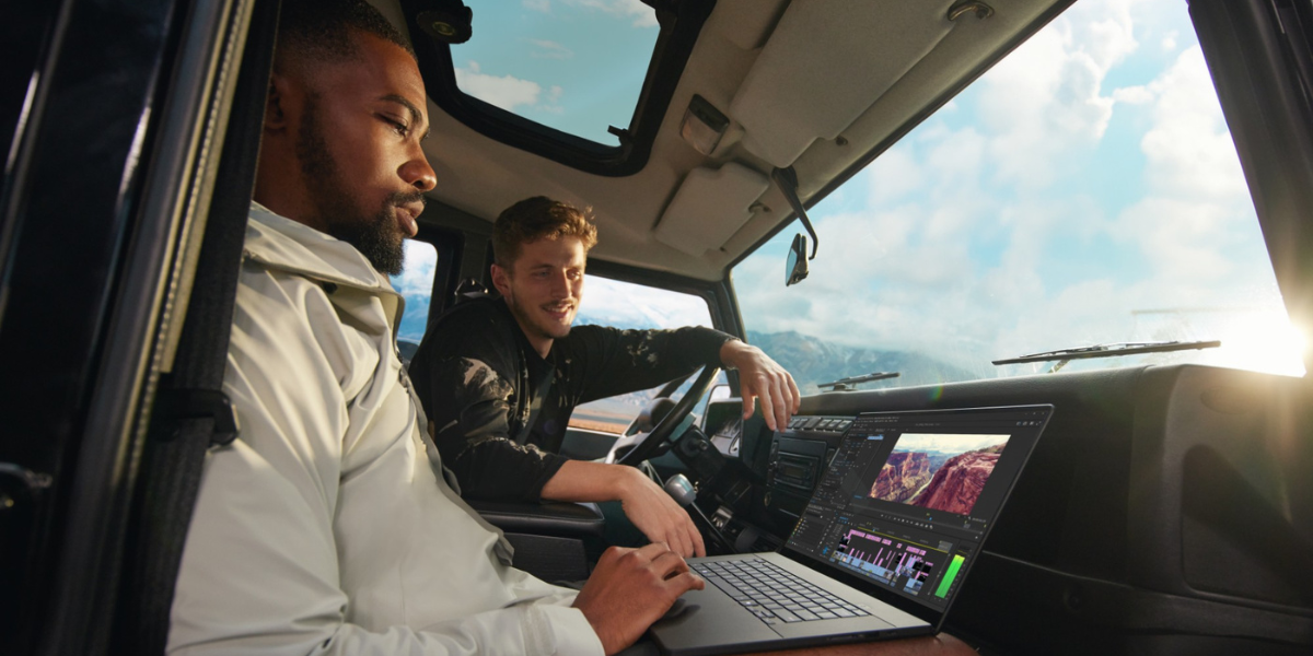 ASUS Vivobook S16 Blue