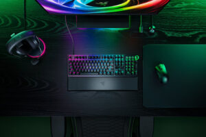 Razer Huntsman V3 Pro full-size black analog optical gaming keyboard