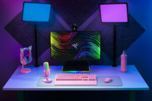 Razer Seiren V3 Chroma Quartz RGB Streaming Microphone 2 Razer Seiren V3 Chroma Quartz Pink USB microphone with 360 degree Chroma RGB lighting